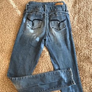 Highwasted “WannaBettaButt?” Jeans.